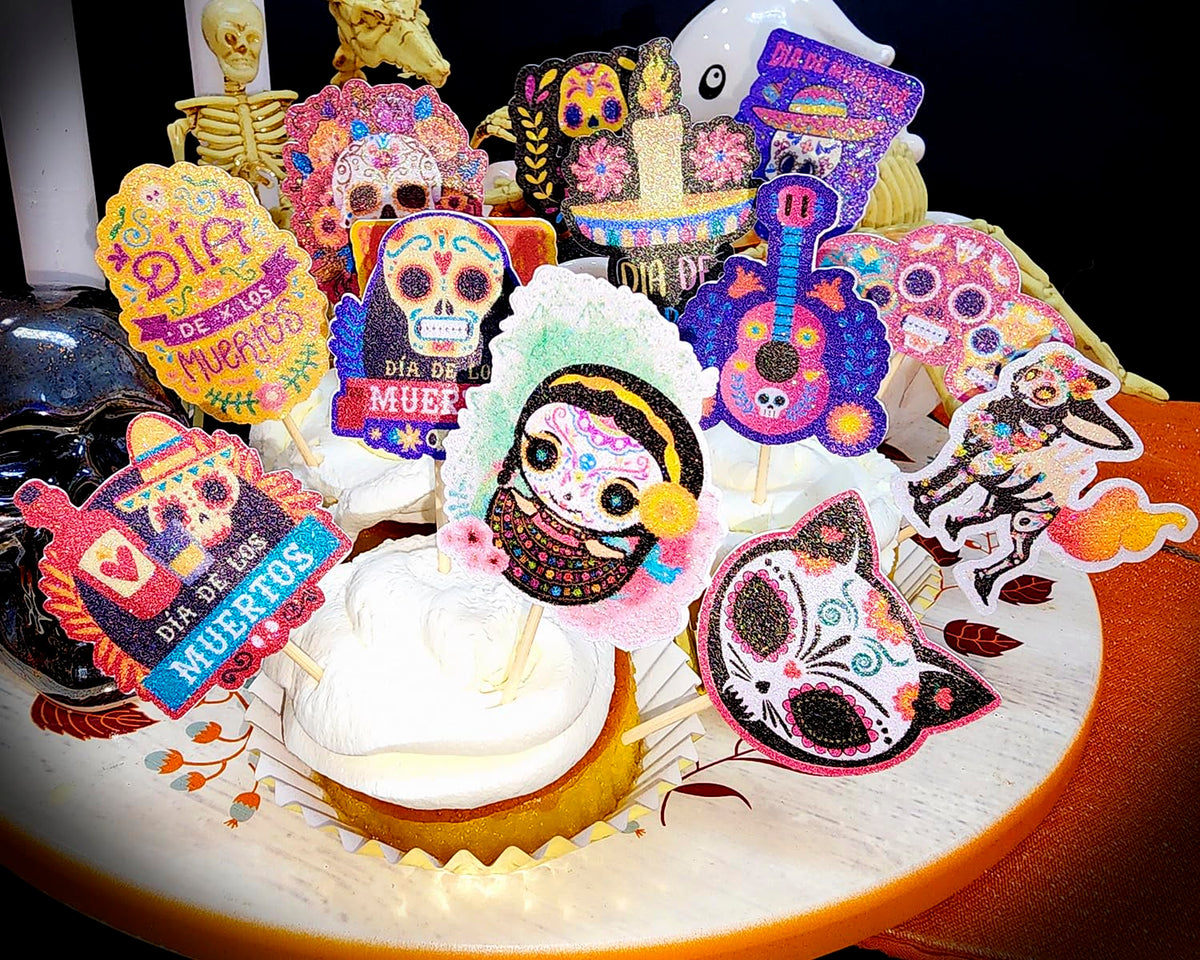 24 adornos para cupcakes del Día de Muertos. 14 diseños para decorar pasteles. Artículos para fiesta del Día de Muertos.