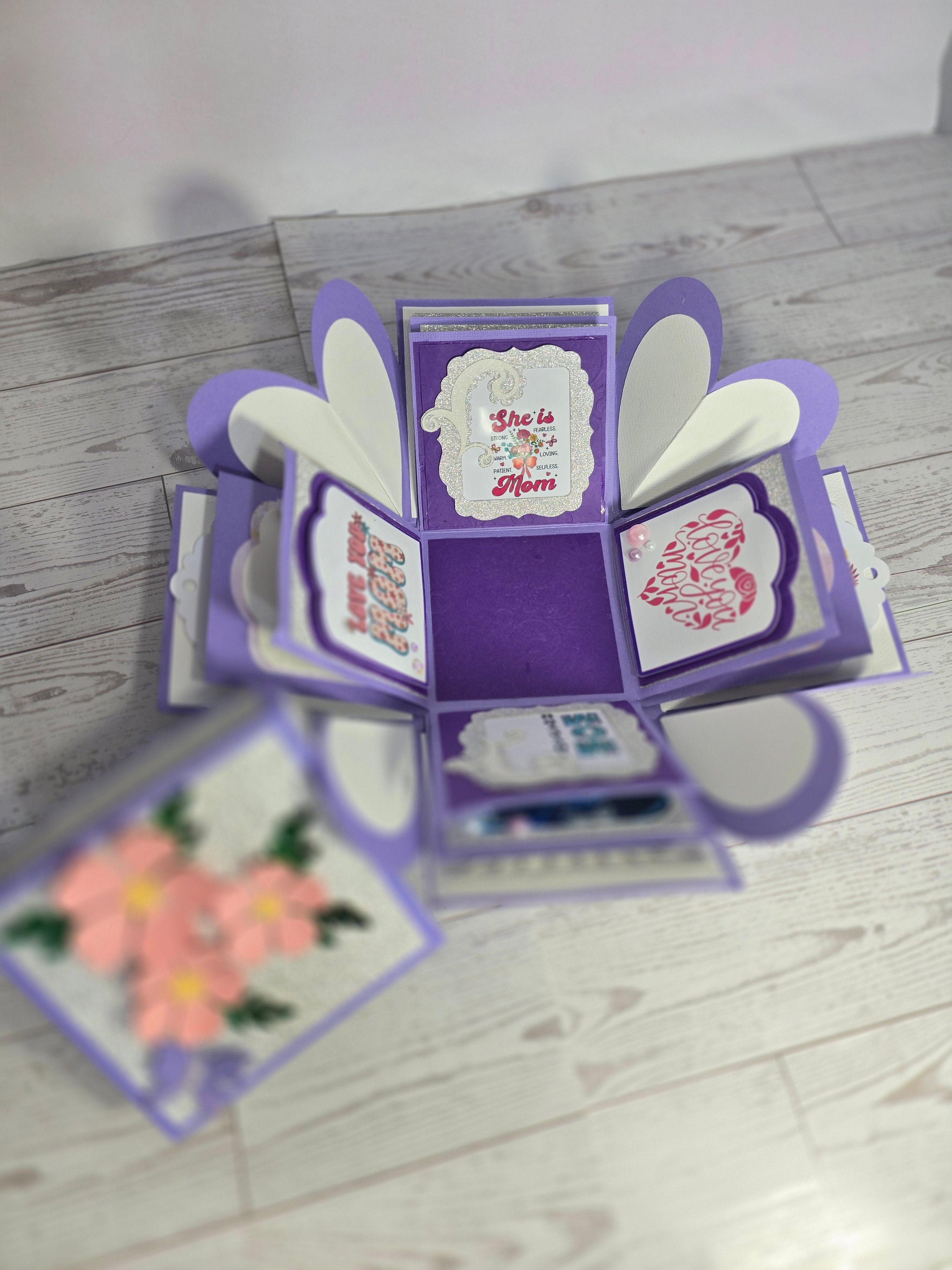 Personalized Exploding Box with Photos and Custom Text, Surprise Gift Box for Mom, Photo Memory Box with Inner Gift Box & Keychain.