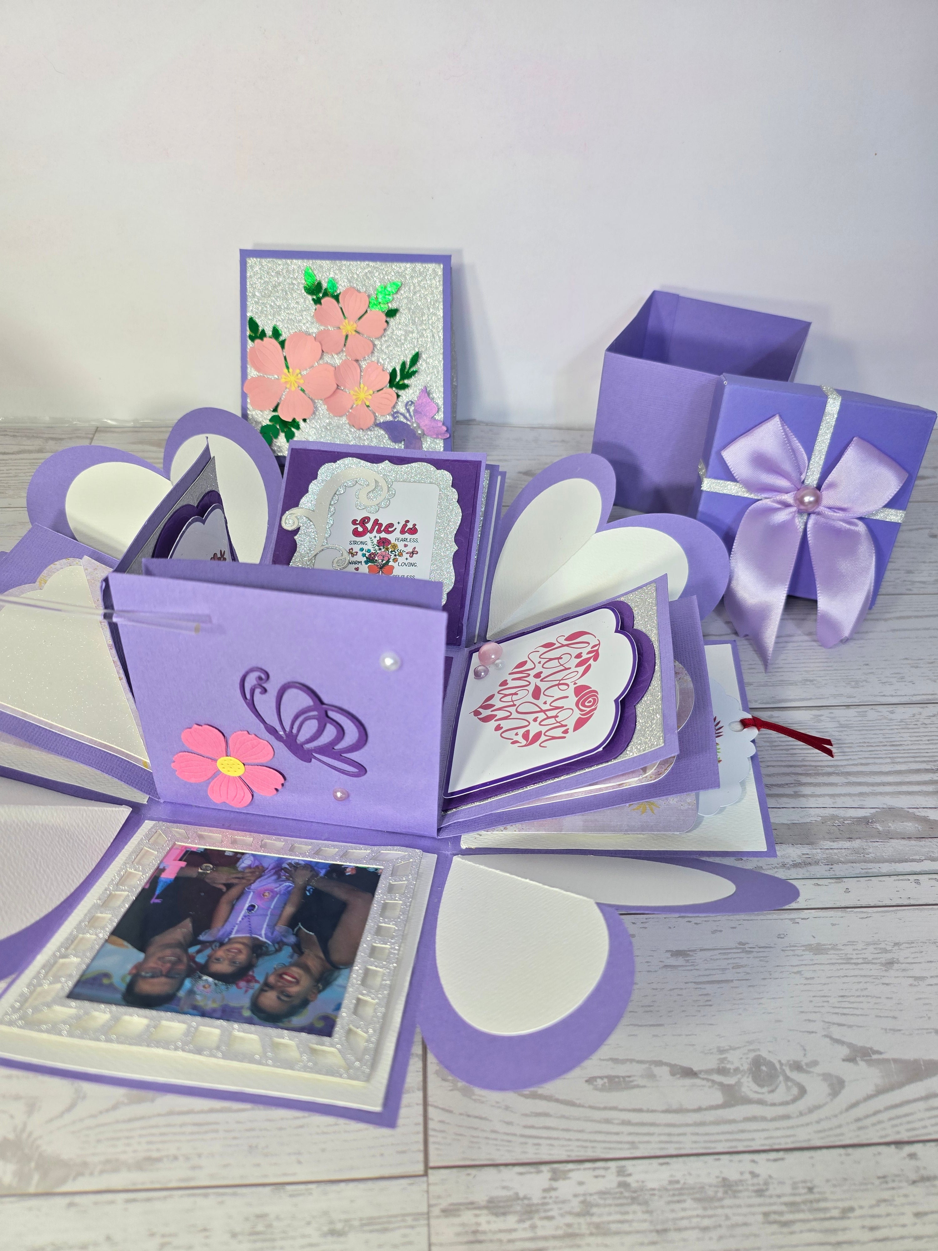 Personalized Exploding Box with Photos and Custom Text, Surprise Gift Box for Mom, Photo Memory Box with Inner Gift Box & Keychain.