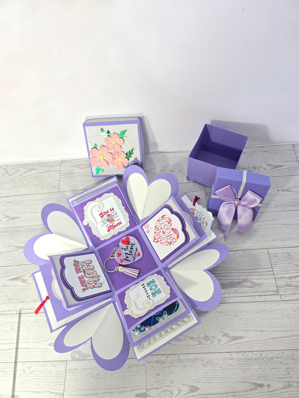 Personalized Exploding Box with Photos and Custom Text, Surprise Gift Box for Mom, Photo Memory Box with Inner Gift Box & Keychain.