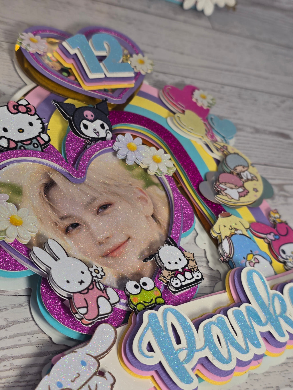 Personalized 3D Stray Kids x Sanrio Cake Topper – Glitter with Name & Age