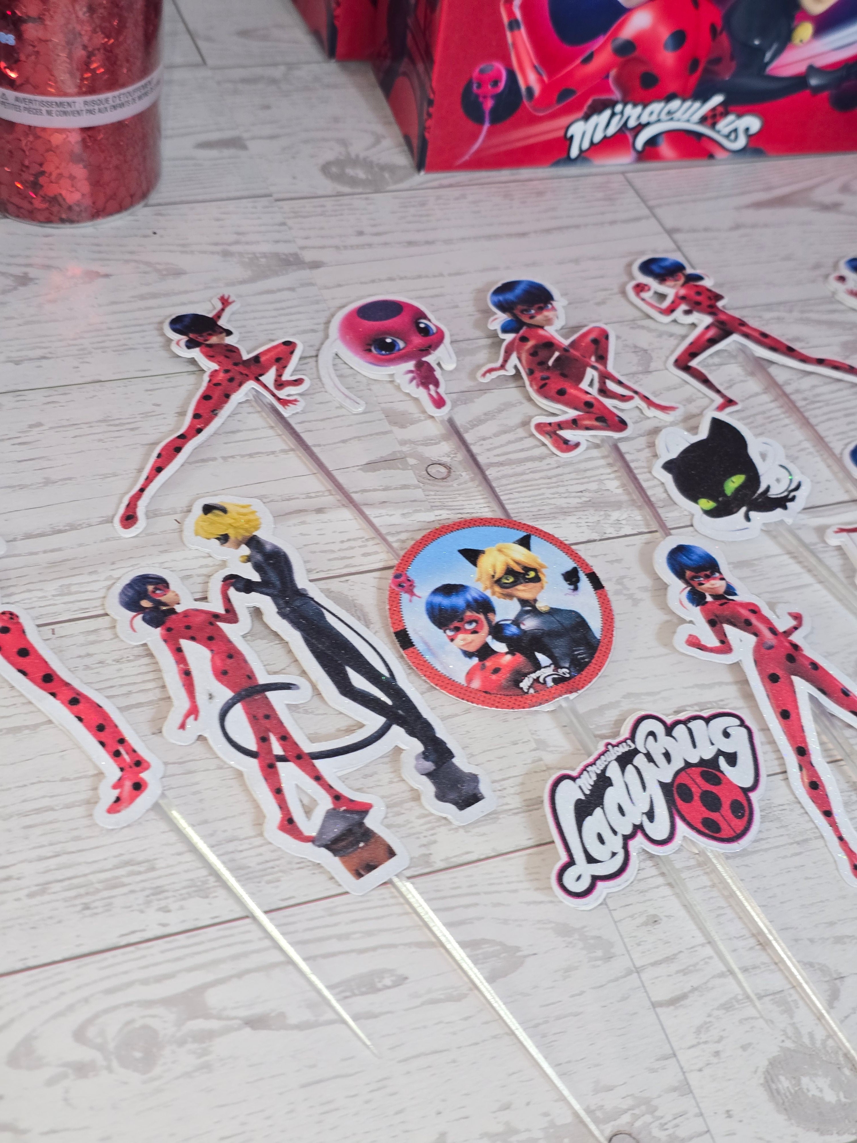 12 Pcs Glitter Ladybug Cupcake Toppers – Party Decoration Picks