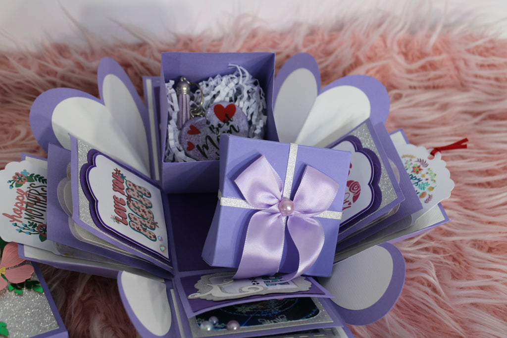 Personalized Exploding Box with Photos and Custom Text, Surprise Gift Box for Mom, Photo Memory Box with Inner Gift Box & Keychain.