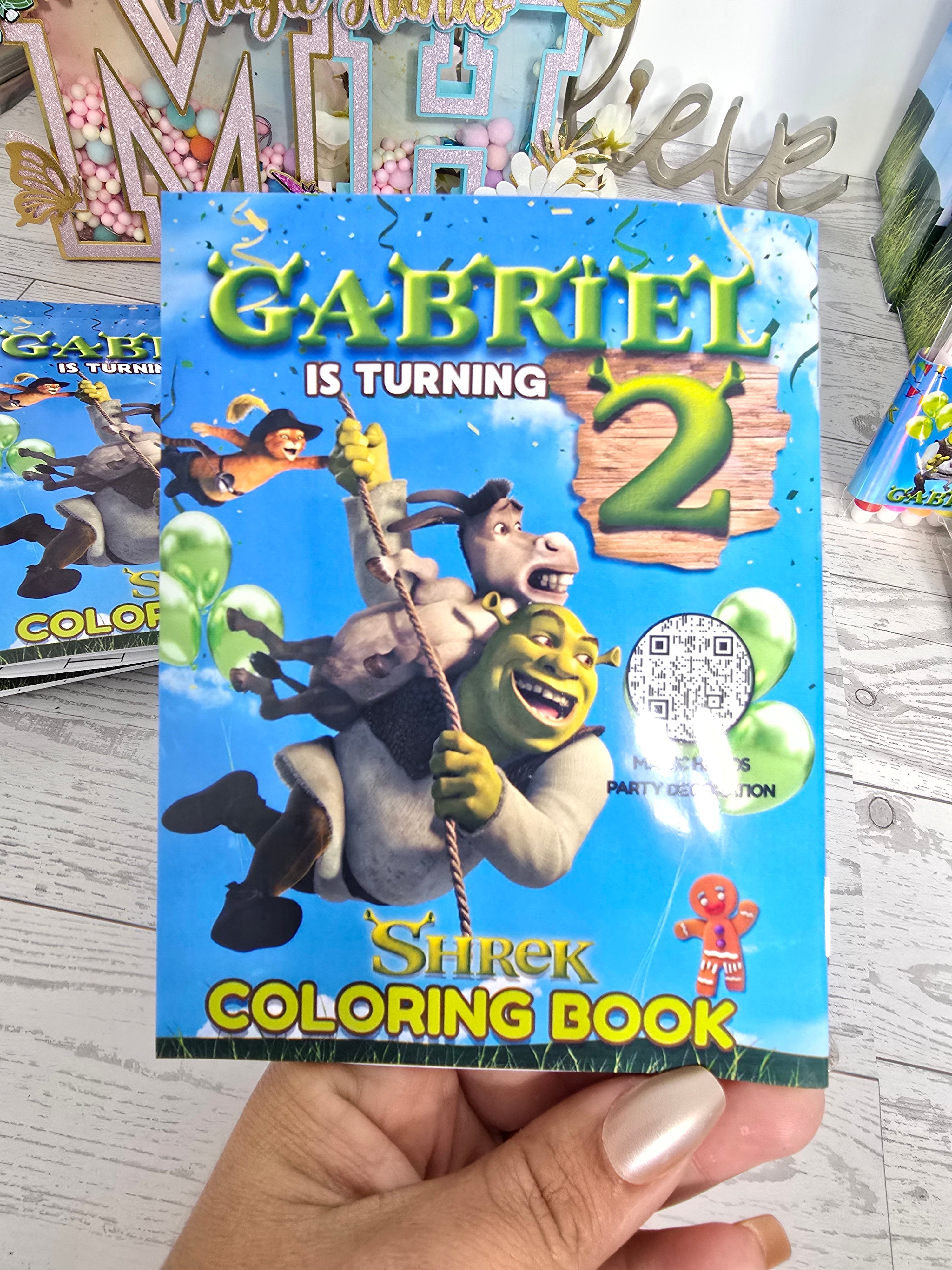 12 Personalized Coloring Book Set + 6 Markers | Kids Birthday Party Favors – Sold by Dozen (Copia)