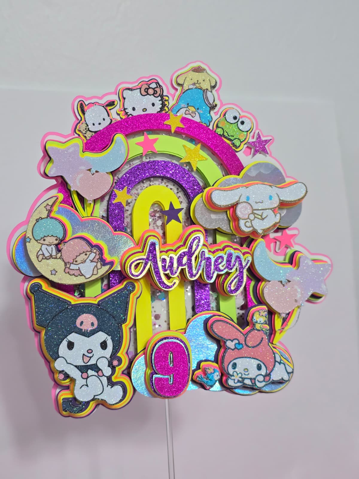 Cake Topper 3D Personalizado Sanrio Neon - Glitter con Nombre y Edad