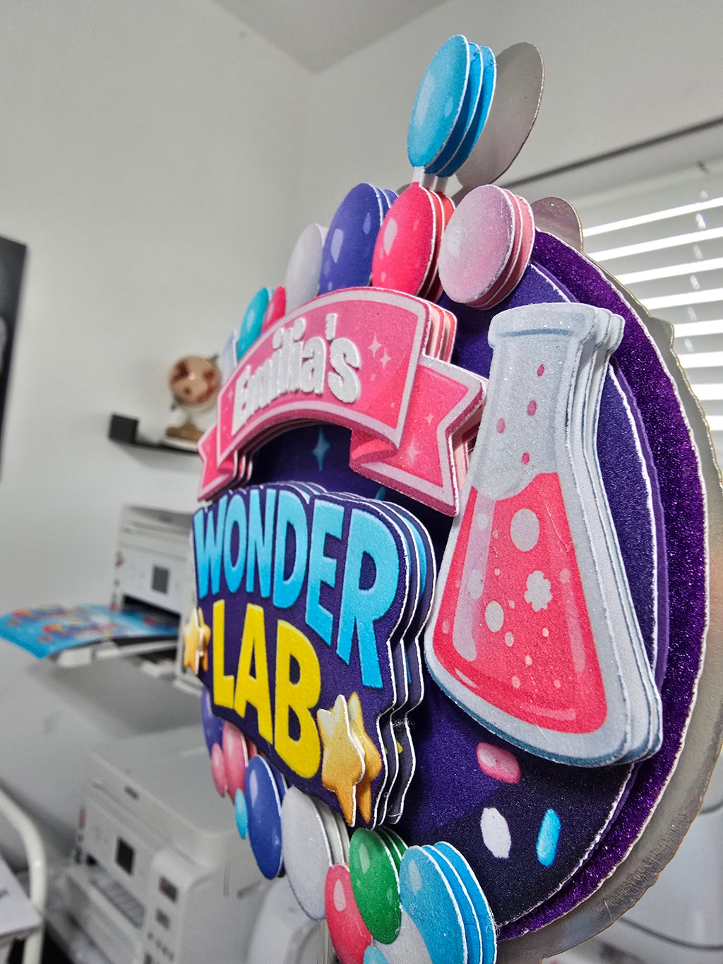 Personalized 3D Wonder Lab Cake Topper – Glitter with Name & Age