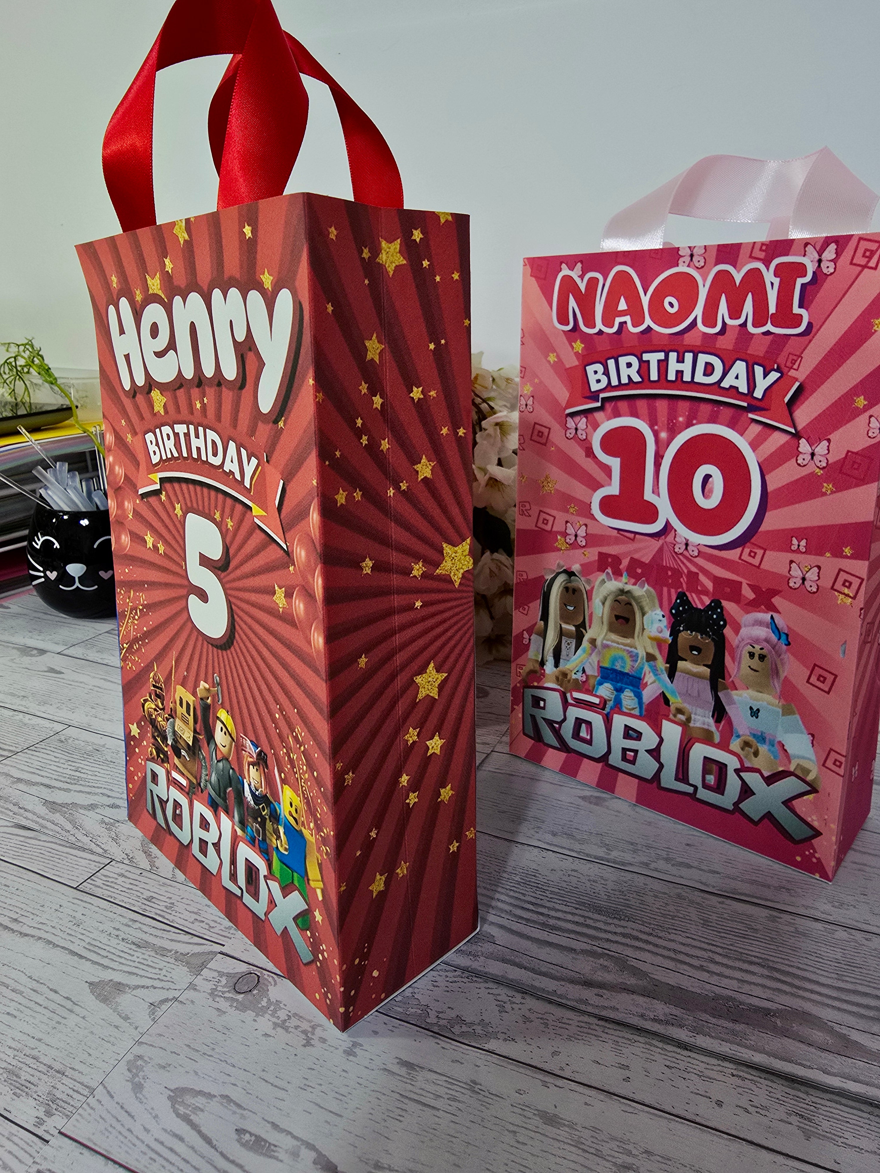 12 Personalized Roblox Birthday Gift Bags with Name & Age – 8.5"x5.5" Ribbon Handles