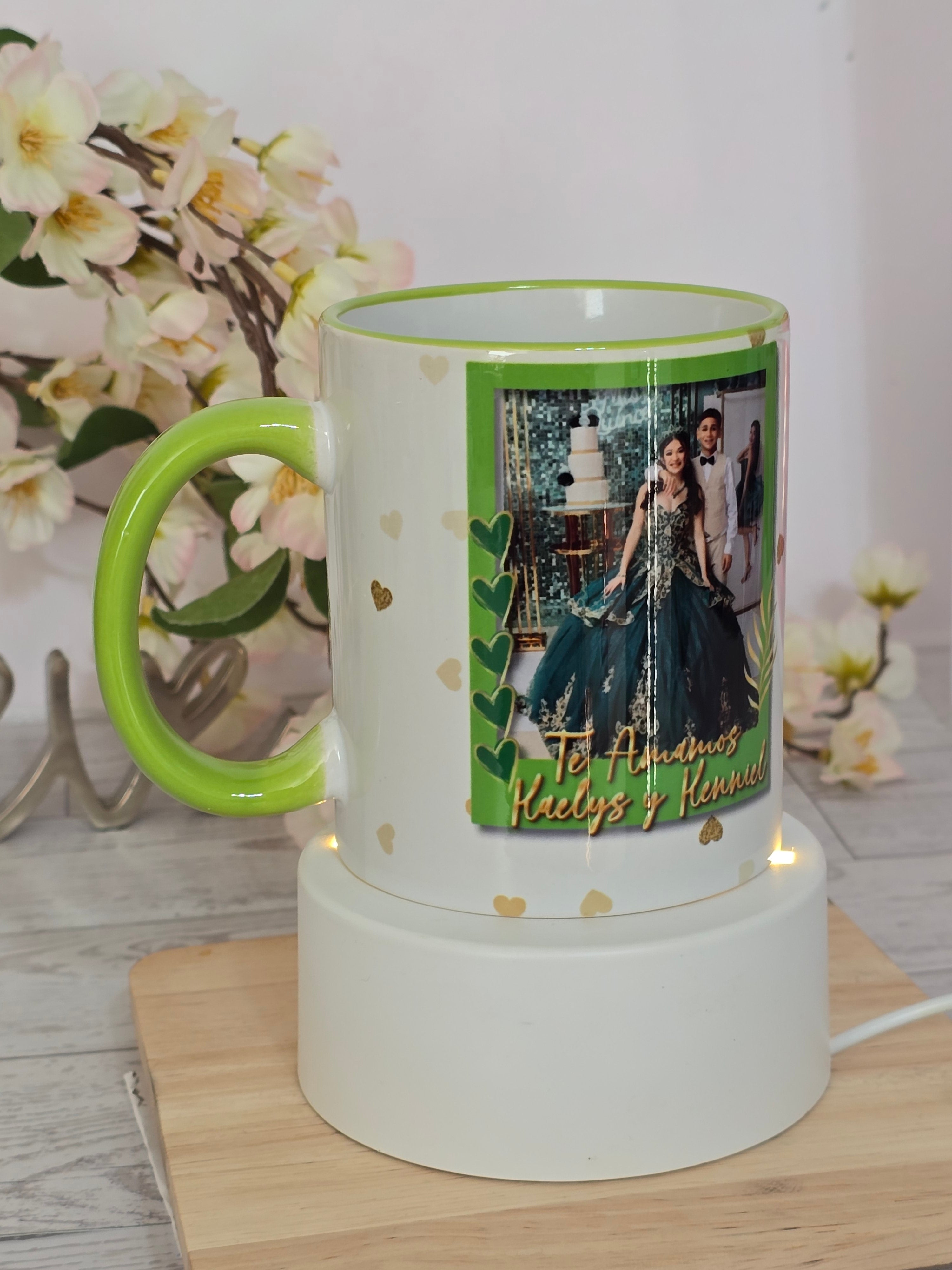 Taza Personalizada Día de la Madre | Mamá, Abuela, Abu, Bisabuela | 11oz Cerámica