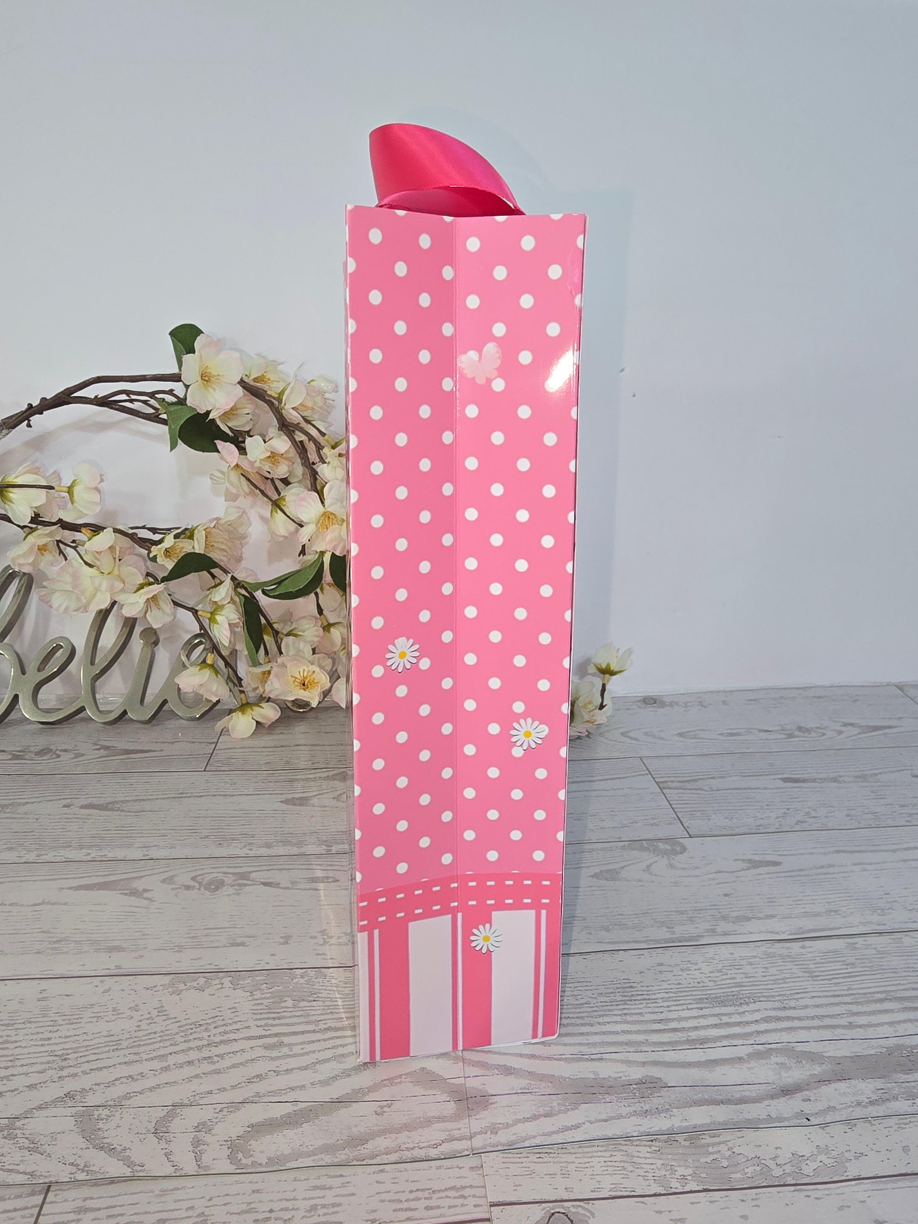 12 pcs Personalized Birthday Gift Bags with Name and Age – Bags with Ribbon Handles- 8.5"x5.5 Minnie