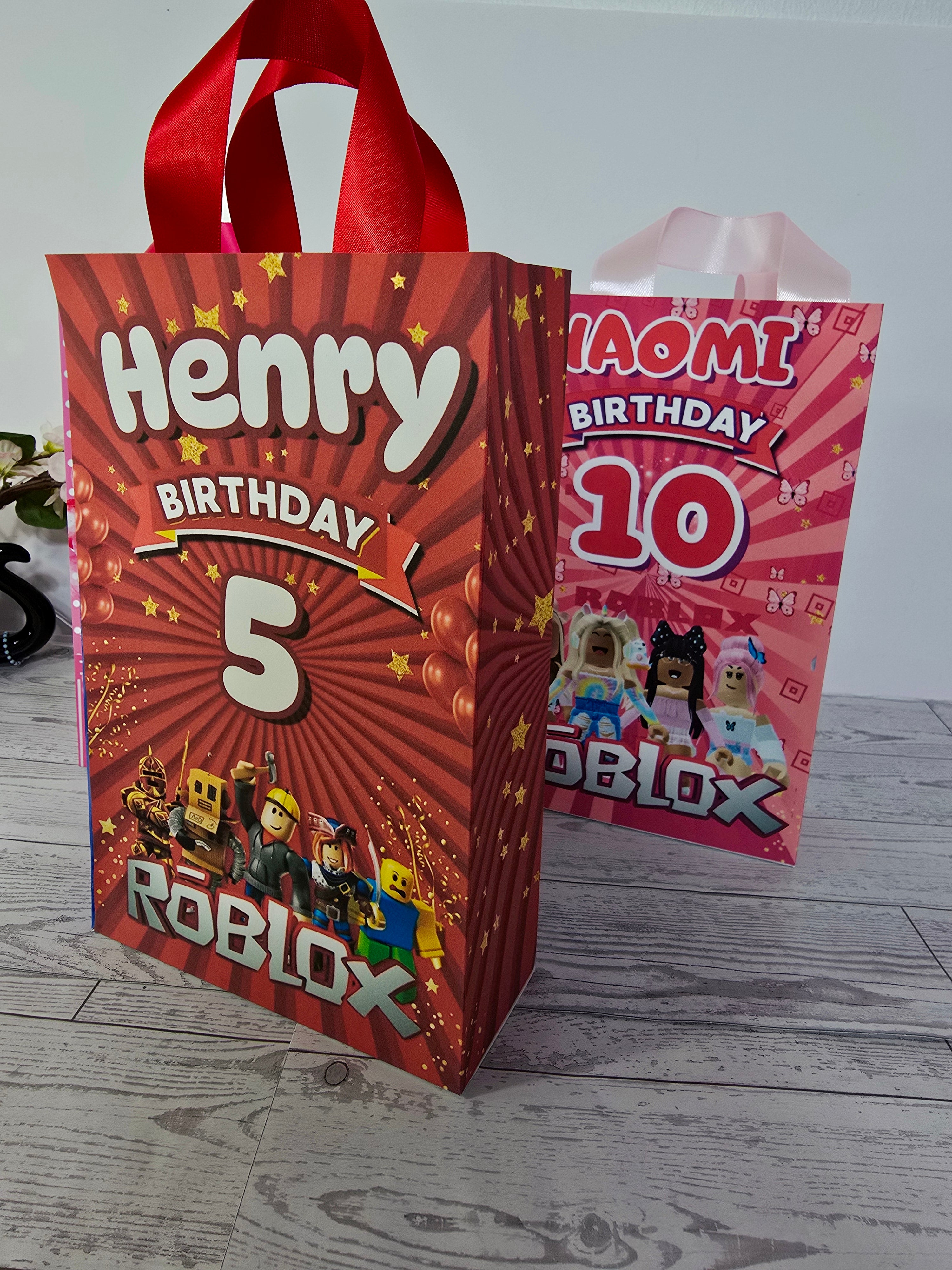 12 Personalized Roblox Birthday Gift Bags with Name & Age – 8.5"x5.5" Ribbon Handles