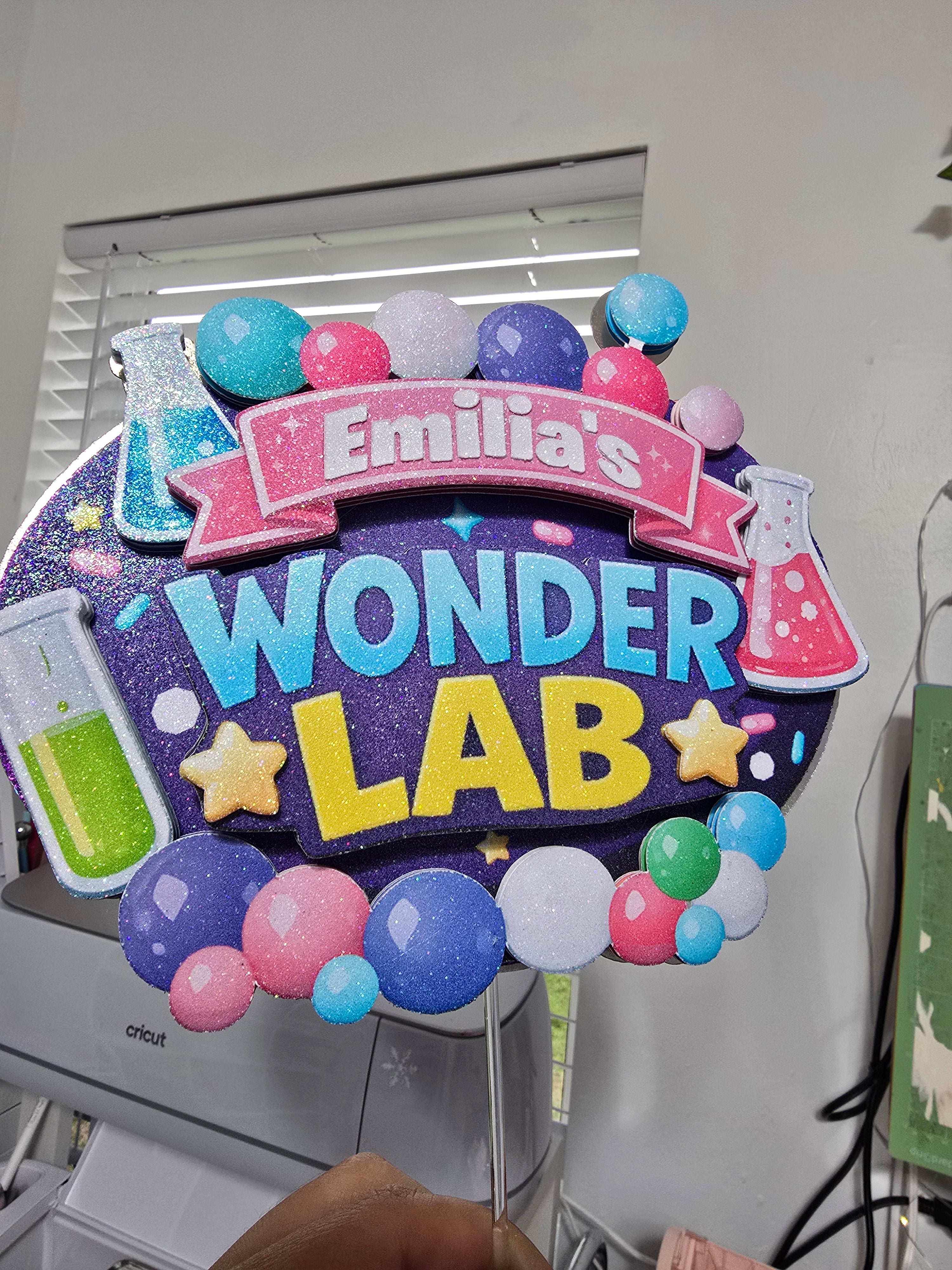 Personalized 3D Wonder Lab Cake Topper – Glitter with Name & Age